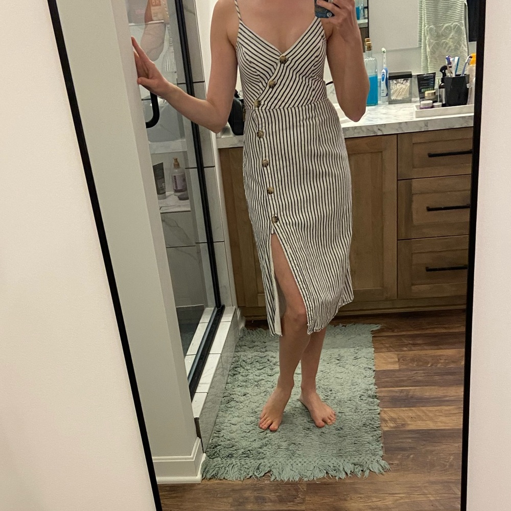 Abercrombie & Fitch Black and White Linen Blend Midi Sundress